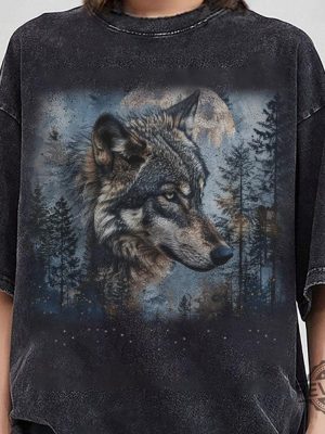 Vintage Wolf 90S Graphic Shirt Wolf Lovers Retro Tee Cute Wolf Gift revetee 2