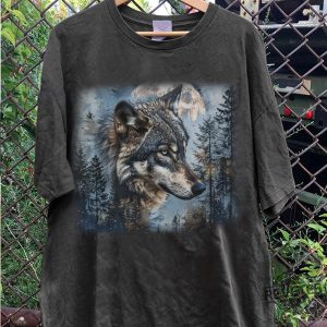 Vintage Wolf 90S Graphic Shirt Wolf Lovers Retro Tee Cute Wolf Gift revetee 3