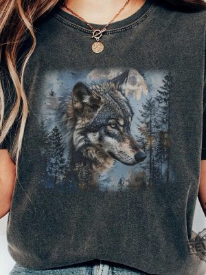 Vintage Wolf 90S Graphic Shirt Wolf Lovers Retro Tee Cute Wolf Gift revetee 6