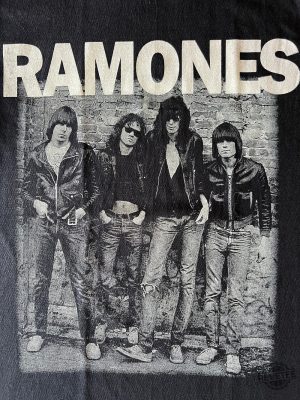 Ramones Vintage Shirt The Ramones T Shirt revetee 3