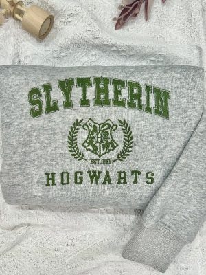 Harry Potte Embroidered Shirt Hogwarts Witchcraft And Wizardry Sweatshirt Gryffindor Sweater revetee 2