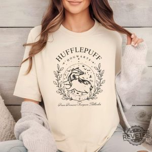 Harry Potter Shirt House Slytherin Shirt Gryffindor Shirt Ravenclaw Shirt Hufflepuff Shirt Gryffindor Sweater revetee 4