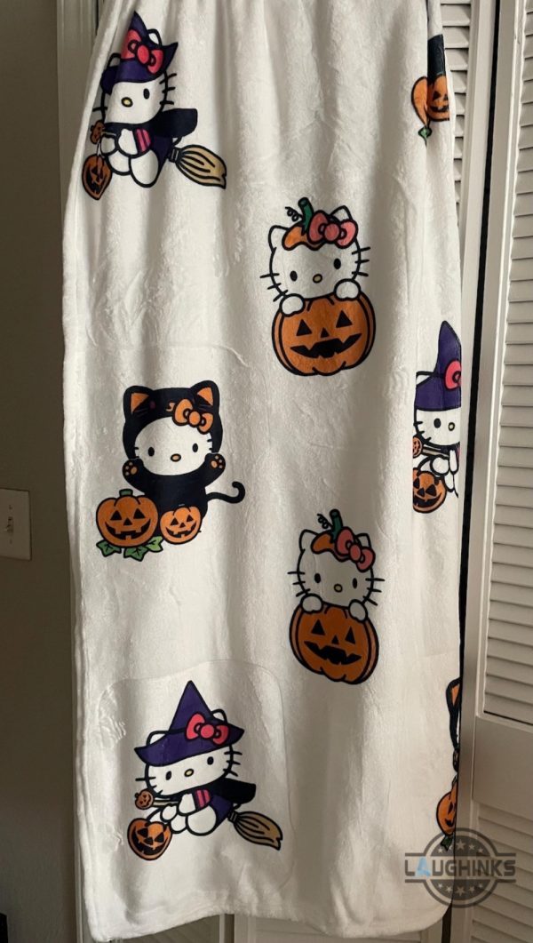 sanrio hello kitty halloween blanket