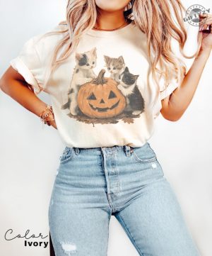 Vintage 90S Cat Halloween Shirt Spooky Season Tshirt Pumpkin Sweatshirt Cat Lover Hoodie Black Cat Shirt giftyzy 3