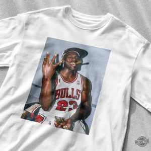 Michael Jordan Shirt Jordan Shirt Vintage Basketball Shirt Jordan Cigar Shirt Chicago Bulls Shirt revetee 4