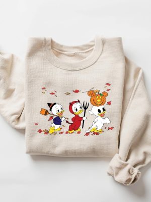 90S Halloween Sweatshirt Retro Halloween Ducks Shirt Halloween Cartoon Sweatshirt revetee 2