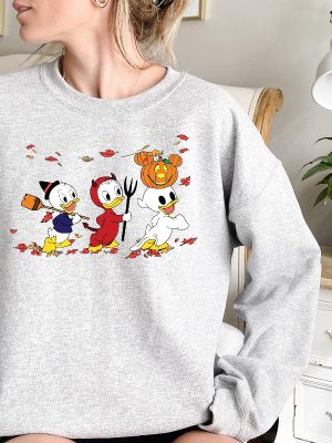 90S Halloween Sweatshirt Retro Halloween Ducks Shirt Halloween Cartoon Sweatshirt revetee 3