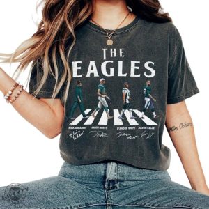 Eagles Walking Abbey Road Signatures Football Shirt Philadelphia Football Vintage Sweatshirt Philadelphia Football Shirt giftyzy 4