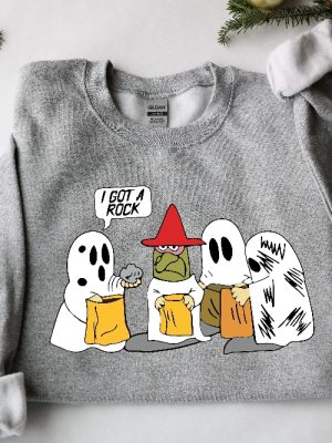 I Got A Rock Sweatshirt Trick Or Treat Sweatshirt Ghost Halloween Sweatshirt Snoopy Halloween Shirt revetee 5