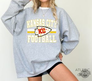 Vintage Kansas City Football Sweatshirt Trendy Kansas City Fan Shirts Kc Chiefs Shirt Chiefs Sweatshirt Chiefs T Shirt revetee 11