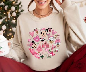 Pink Disney Christmas Shirt Merry Christmas Gift For Disney Lovers Disney Christmas Sweatshirt For Girls Pink Disney Tee For Holiday Parties giftyzy 2