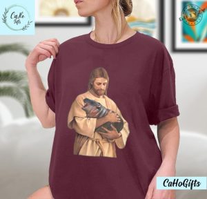 Jesus Moo Deng Shirt Jesus Loves Moo Deng Bouncy Pig Cute Baby Hippo Meme Tshirt Moo Deng Shirt giftyzy 7