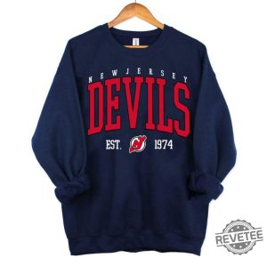 New Jersey Devils Crewneck Vintage Style New Jersey Devils Sweatshirt New Jersey Devils Sweatshirt revetee 2