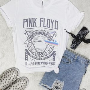 Dark Side Of The Moon Shirt Pink Floyds Dark Side Of The Moon Shirt revetee 4