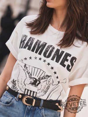 Ivory Ramones Graphic T Shirt Ramones T Shirt Sweatshirt Hoodie revetee 3