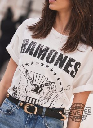 Ivory Ramones Graphic T Shirt Ramones T Shirt Sweatshirt Hoodie revetee 3