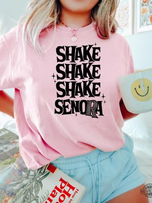 Shake Shake Shake Senora T Shirt Beetlejuice Costume Girl Beetlejuice Characters Girls Beetlejuice Costume Spirit Halloween Hoodie Sweatshirt New revetee 3