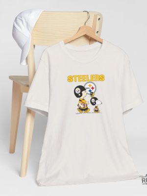 Snoopy Steelers Football Unisex Jersey Short Sleeve Tee Shirt Nfl Football Steelers Snoopy Peanuts Hoodie Sweatshirt T Shirt New revetee 5