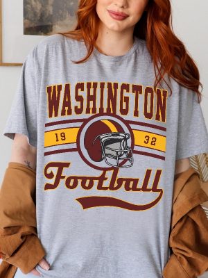 Washington Football Crewneck Shirt Vintage Style Washington Sweatshirt Commander Sweater Washington Fans Gift Washington T Shirt Hoodie revetee 3