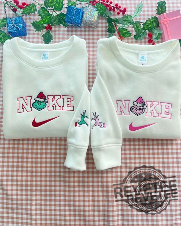 Grinch Embroidered Sweatshirt Hoodie T Shirt Disney Christmas Shirt revetee 3