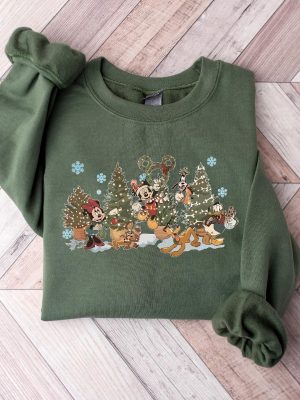 Vintage Mickey Mouse And Friend Christmas Sweatshirt Mickey And Friends Sweater Disney Christmas Shirt Disney Shirt Christmas Party 2024 Shirt Vintage Mickey revetee 4