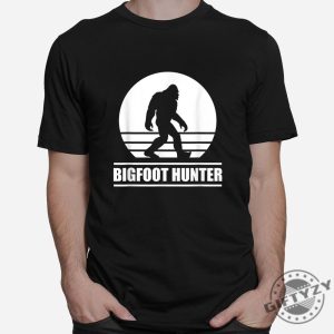 Funny Bigfoot Hunter Pajama Shirt For Sleepovers giftyzy 1 7