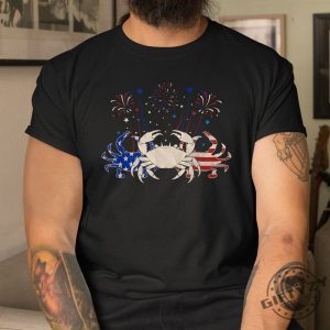 Crabtastic Patriotic Flag Tee Shell Out With Style giftyzy 1 3