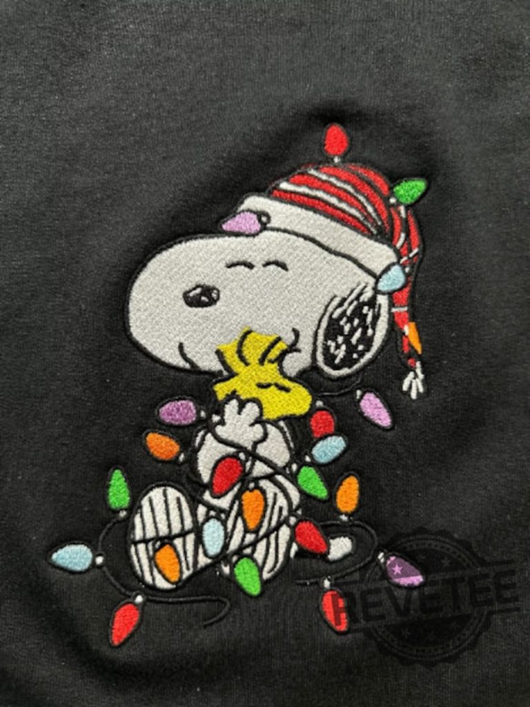 Peanuts Snoopy Woodstock Christmas Lights Embroidered Sweatshirt T Shirt Hoodie Unique Snoopy Christmas Gift revetee 1