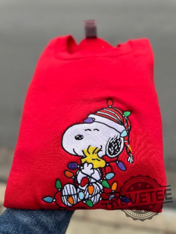 Peanuts Snoopy Woodstock Christmas Lights Embroidered Sweatshirt T Shirt Hoodie Unique Snoopy Christmas Gift revetee 2