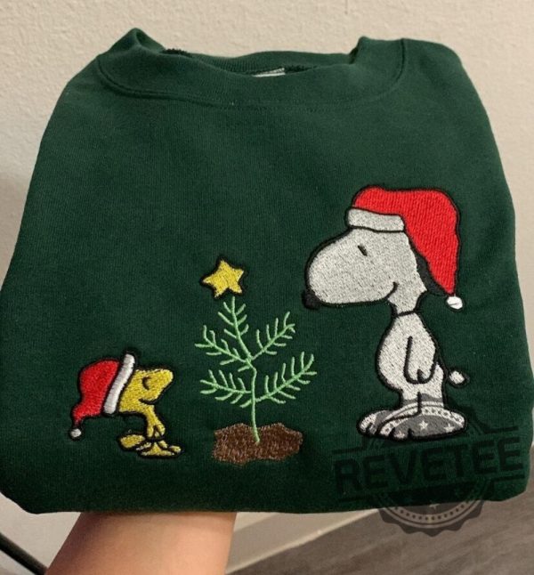 Peanuts Snoopy Woodstock Christmas Tree Embroidered Sweatshirt Hoodie T Shirt Snoopy Christmas Sweaters Snoopy Xmas Gift Unique revetee 1