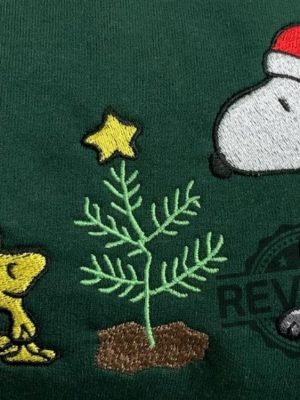 Peanuts Snoopy Woodstock Christmas Tree Embroidered Sweatshirt Hoodie T Shirt Snoopy Christmas Sweaters Snoopy Xmas Gift Unique revetee 2