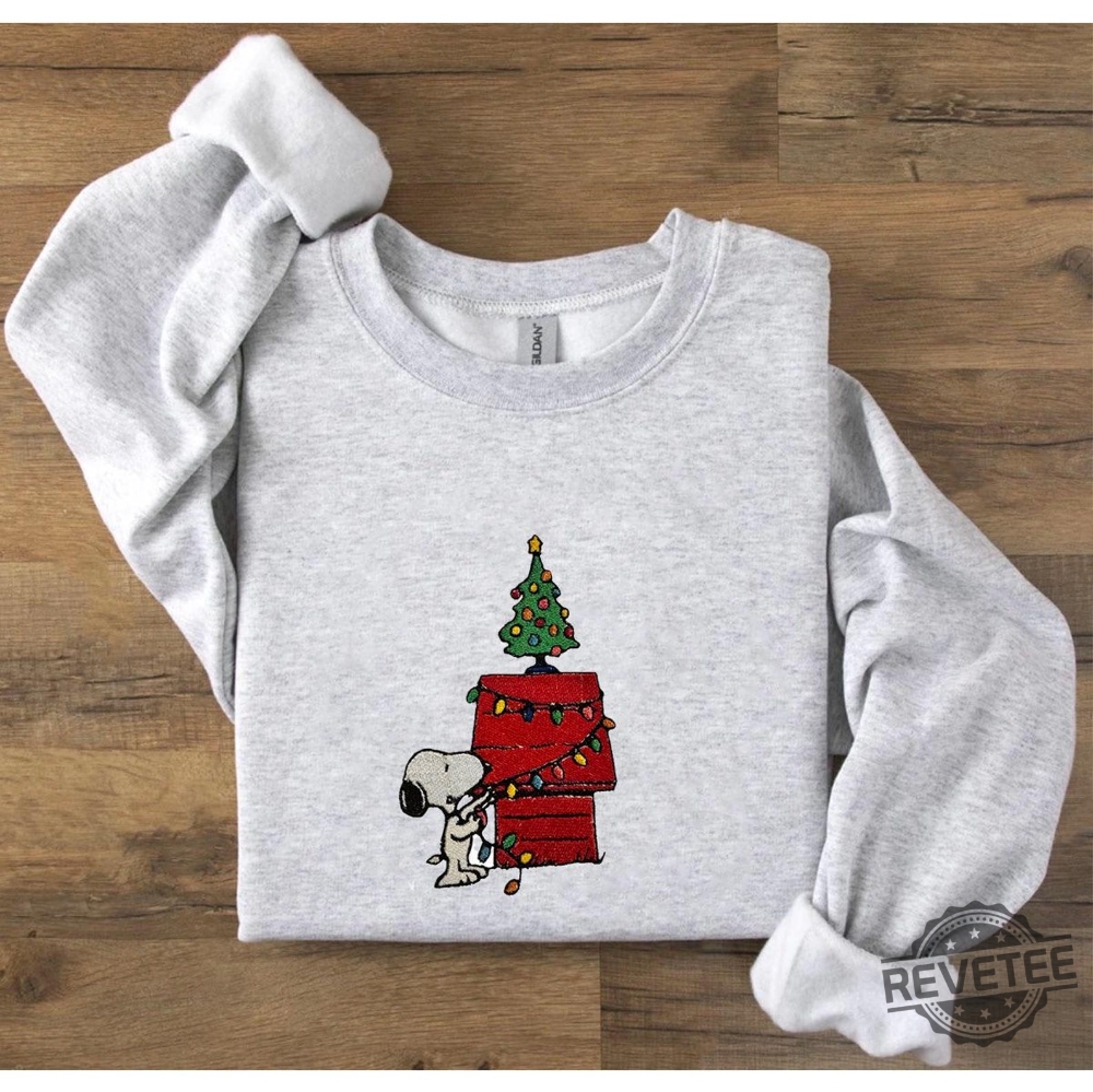 The Peanuts Snoopy Christmas Embroidered Sweatshirt Shirt Hoodie Snoopy Christmas Apparel Snoopy Christmas Tree Crewneck Unique