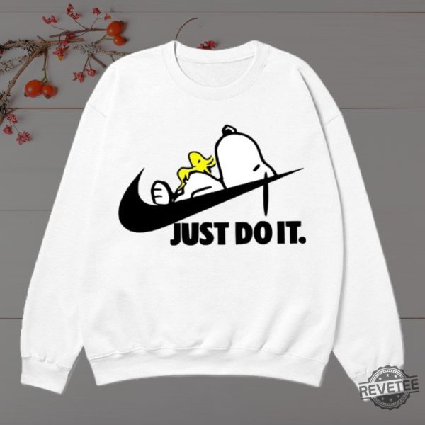 Nike Snoopy Just Do It Sweatshirt Shirt Hoodie Christmas Thanksgiving Gift For Snoopy Fan Unique Tee revetee 3