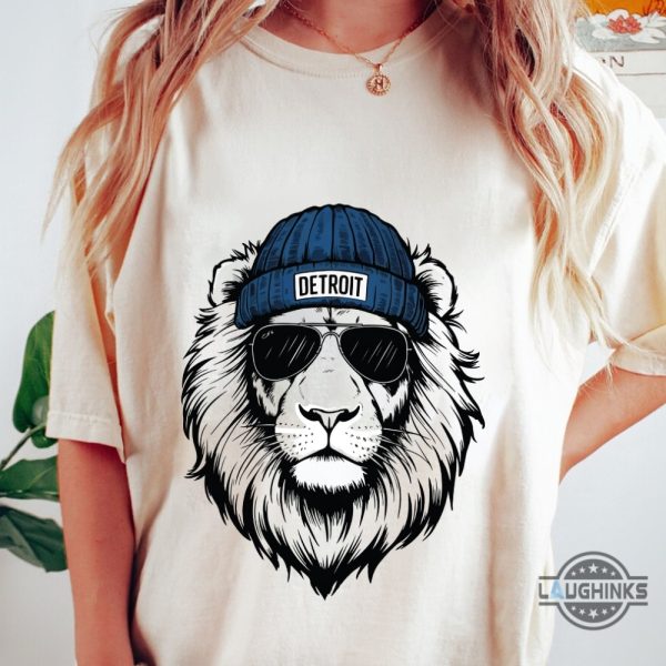 detroit lions wearing beanie vintage football shirt