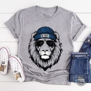 detroit lions wearing beanie vintage football shirt