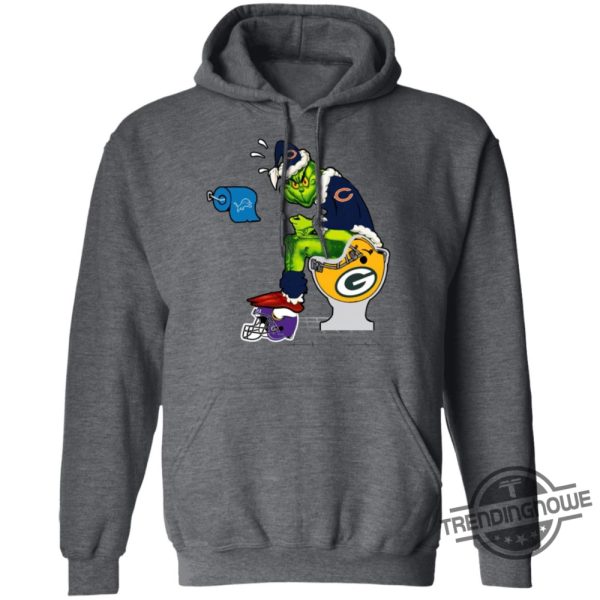 Santa Grinch Chicago Bears Shirt Hilarious Holiday Shirt For Bears Fans trendingnowe 4