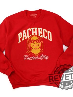 Kansas City Isiah Pacheco 10 Crewneck Sweatshirt Tshirt Hoodie Kc Isiah Pacheco Shirts Gifts For Fan Gift For Her Gift For Him Unique revetee 2