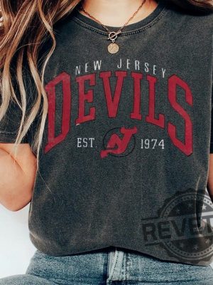 New Jersey Devils Shirt Hoodie Sweatshirt Tee Gifts Merch Vintage 90S New Jersey Devils Hockey Retro Crewneck Gift For Fan College Tees Unique revetee 3