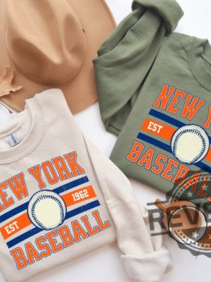 Retro New York Mets Crewneck Sweatshirt Hoodie T Shirt New York Baseball Game Day Tshirt Gift For Fan Mom Dad Daughter Son Tee Christmas Gifts revetee 3