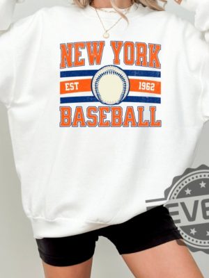 Retro New York Mets Crewneck Sweatshirt Hoodie T Shirt New York Baseball Game Day Tshirt Gift For Fan Mom Dad Daughter Son Tee Christmas Gifts revetee 4