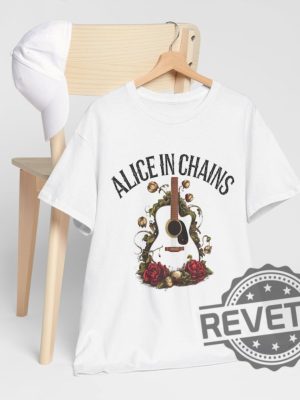 Alice In Chains T Shirt Hoodie Sweatshirt Grunge Band Tshirt Tee 90S Music Shirts Vintage Band Merch Retro Rocker Gift For Fan Men Women revetee 6