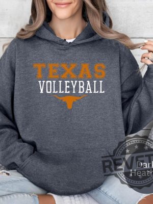 Texas Volleyball Longhorn Cattle Pullover Hoodie Sweatshirt T Shirt Gifts For Men Women Texas Longhorn Volleyball Tee Gift Unique revetee 3