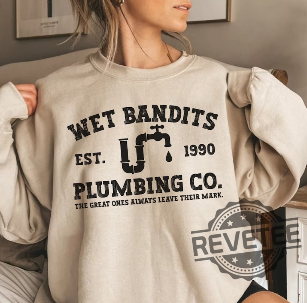 Retro Wet Bandits Plumbing Co Funny Marv Harry Shirts Christmas Home Alone Sweatshirt Hoodie Crewneck Sweater Cute Holiday Gifts For Him Her