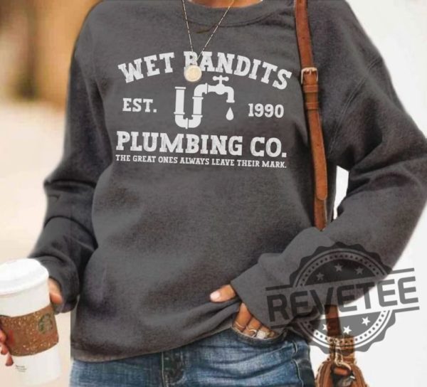 Retro Wet Bandits Plumbing Co Funny Marv Harry Shirts Christmas Home Alone Sweatshirt Hoodie Crewneck Sweater Cute Holiday Gifts For Him Her revetee 4