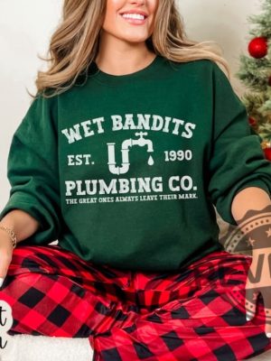 Retro Wet Bandits Plumbing Co Funny Marv Harry Shirts Christmas Home Alone Sweatshirt Hoodie Crewneck Sweater Cute Holiday Gifts For Him Her revetee 5