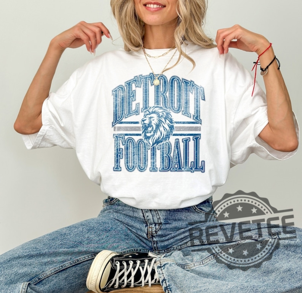 Detroit Lions Football Shirt Hoodie Sweatshirt Vintage Season Gift For Lion Fans Tee Shirts Gift For Fan Women Men Daughter Son Tees Tshirt Retro revetee 3