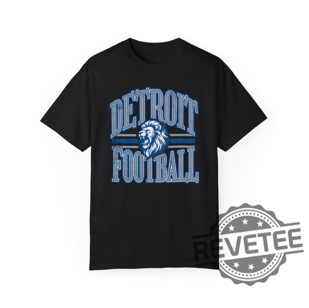 Detroit Lions Football Shirt Hoodie Sweatshirt Vintage Season Gift for Lion Fans Tee Shirts Gift For Fan Women Men Daughter Son Tees Tshirt Retro