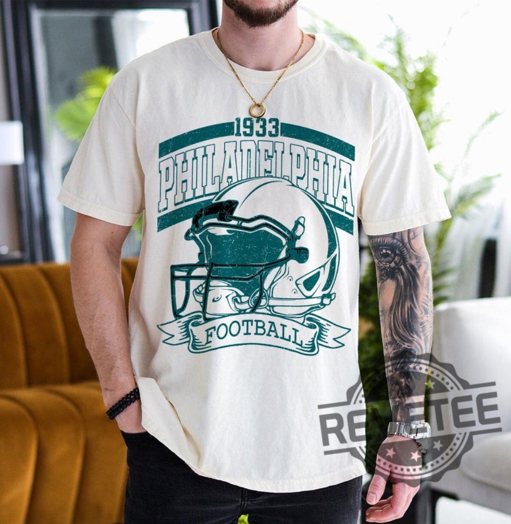 Retro 90S Philadelphia Eagles Football 1933 Sweatshirt Hoodie T Shirt Game Day Tee Gifts For Fan Men Women Sunday Football Tee Shirts Unique