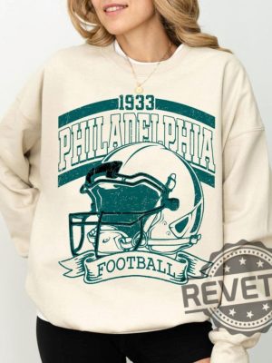 Retro 90S Philadelphia Eagles Football 1933 Sweatshirt Hoodie T Shirt Game Day Tee Gifts For Fan Men Women Sunday Football Tee Shirts Unique revetee 2