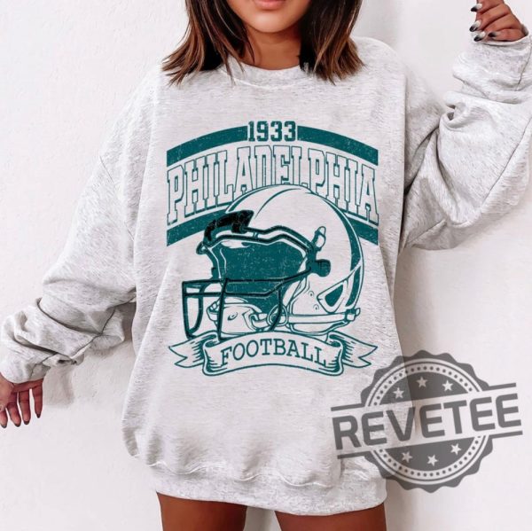 Retro 90S Philadelphia Eagles Football 1933 Sweatshirt Hoodie T Shirt Game Day Tee Gifts For Fan Men Women Sunday Football Tee Shirts Unique revetee 3